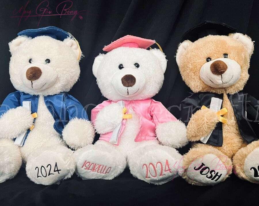 Gấu bông mặc áo cử nhân – món quà chúc mừng tốt nghiệp dễ thương