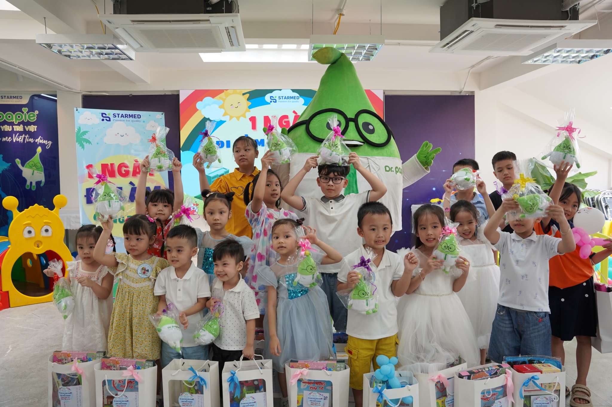 may gấu bông theo yêu cầu