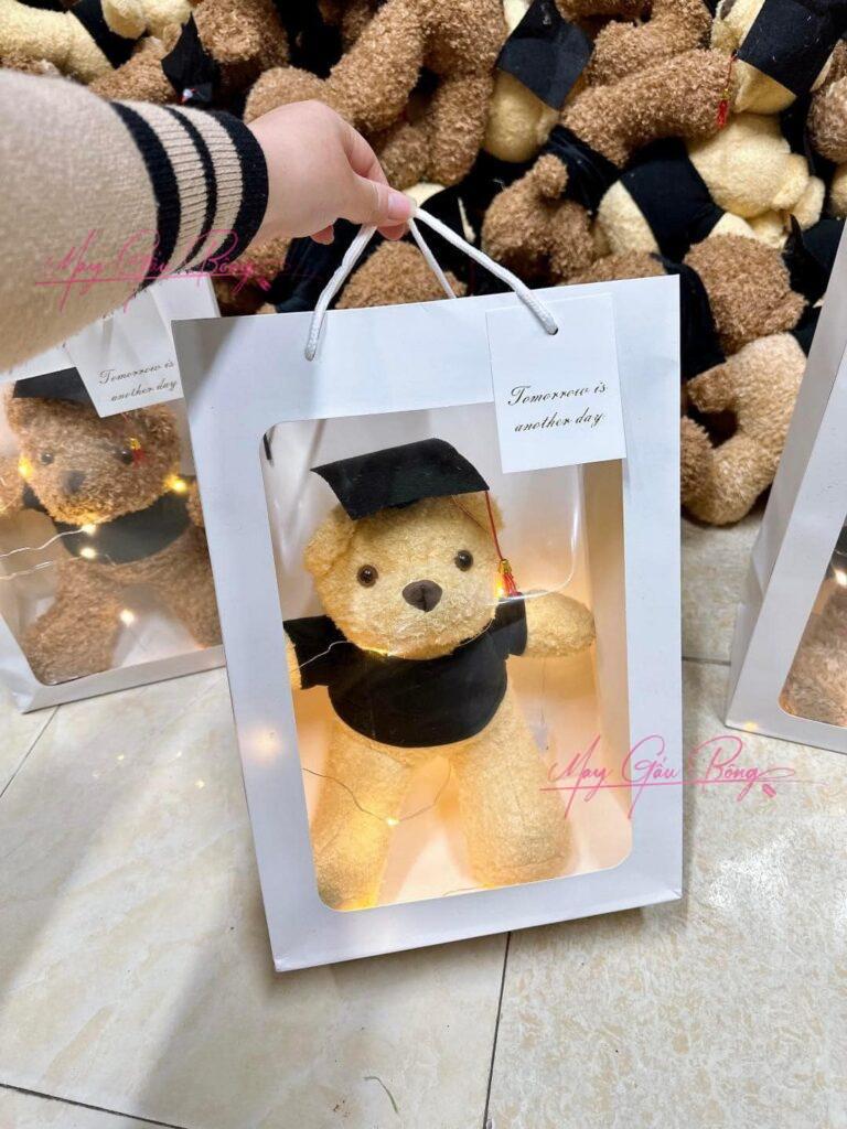Gấu Bông Tốt Nghiệp – Quà Tặng Chúc Mừng Lễ Tốt Nghiệp Đáng Nhớ | Xưởng ZoZo 1 Gau Bong Tot Nghiep 6