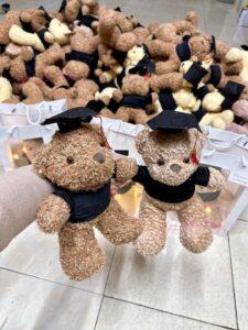 Gau Bong Tot Nghiep 7