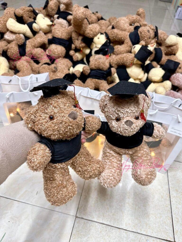 Nhận may gấu bông tốt nghiệp, gấu cử nhân thêu logo theo yêu cầu 1 Gau Bong Tot Nghiep 7